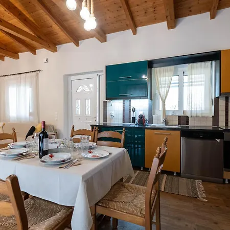 Olive Grove Getaway Vakantiehuis