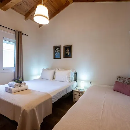 Olive Grove Getaway Vakantiehuis *