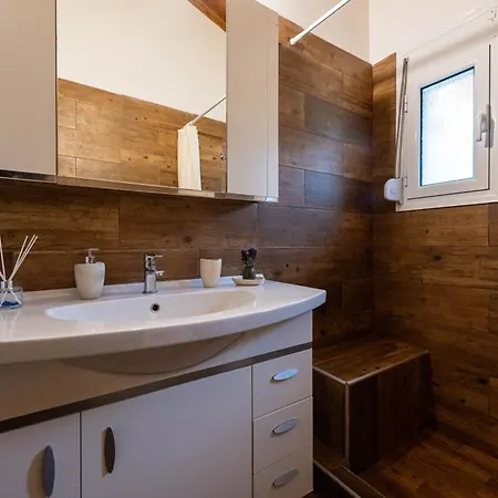 Olive Grove Getaway * Oikhalía