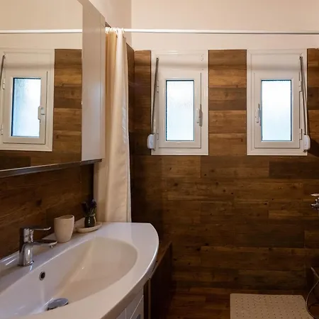 Olive Grove Getaway Oikhalía