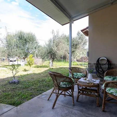 펜션 Olive Grove Getaway Oikhalía